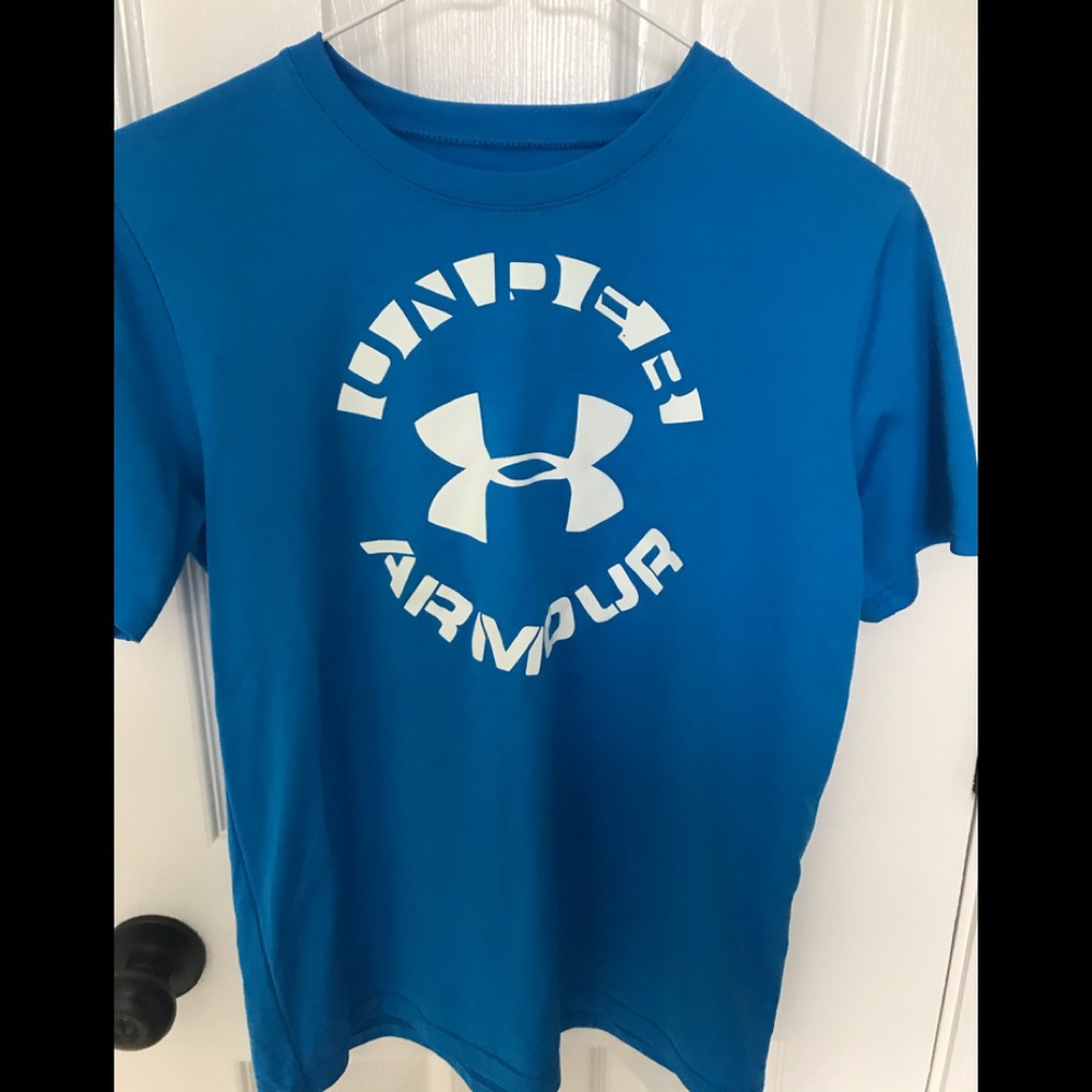 Blue under armor T-shirt